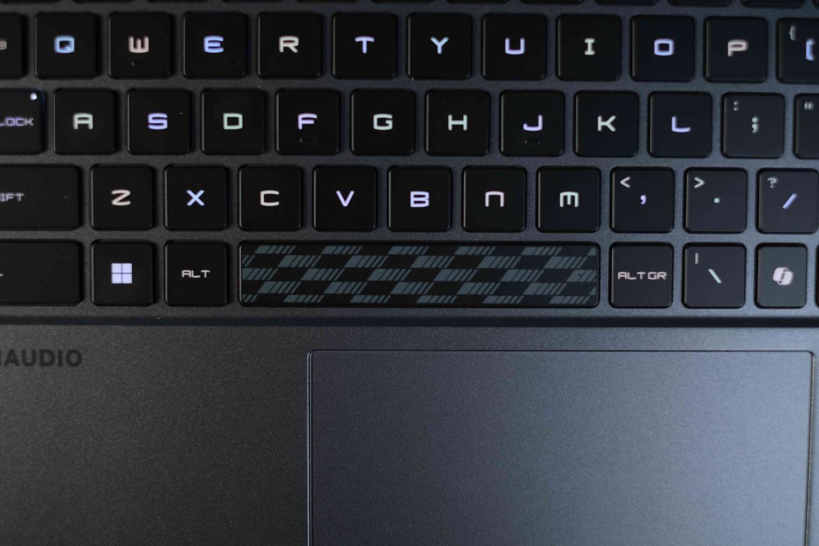 MSI STEALTH 16 MERCEDES