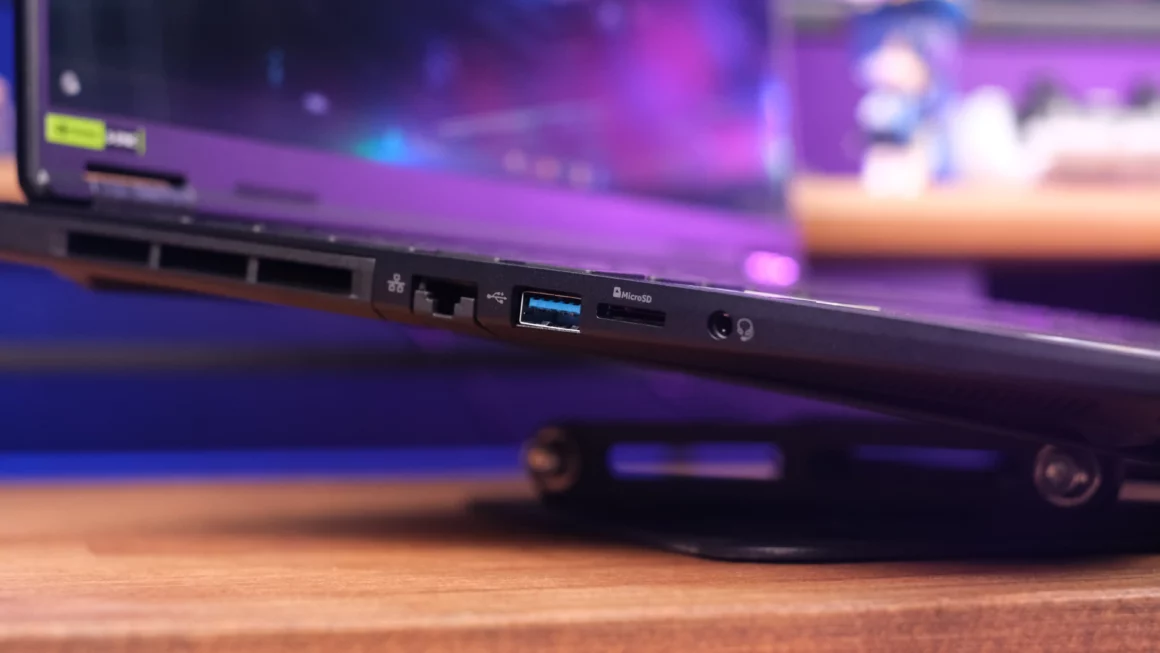 port acer predator helios neo 16s